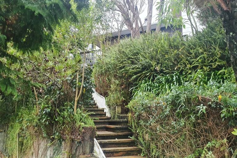 Photo of property in 38 Penrith Street, Westown, New Plymouth, 4310