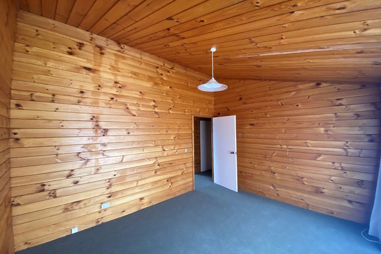 Photo of property in 87 Carnoustie Drive, Wattle Downs, Auckland, 2103