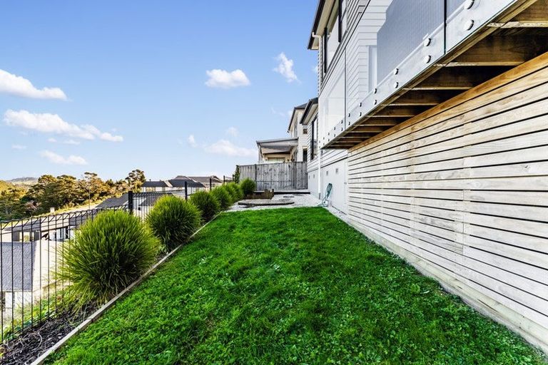 Photo of property in 22 Cassidy Drive, Orewa, 0931