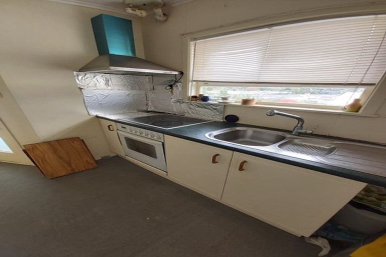 Photo of property in 85 Bruce Road, Glenfield, Auckland, 0629