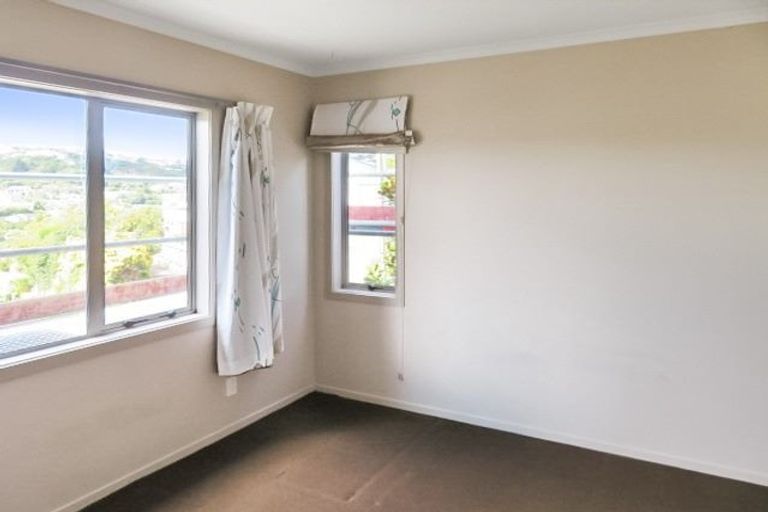 Photo of property in 27a Hawtrey Terrace, Churton Park, Wellington, 6037