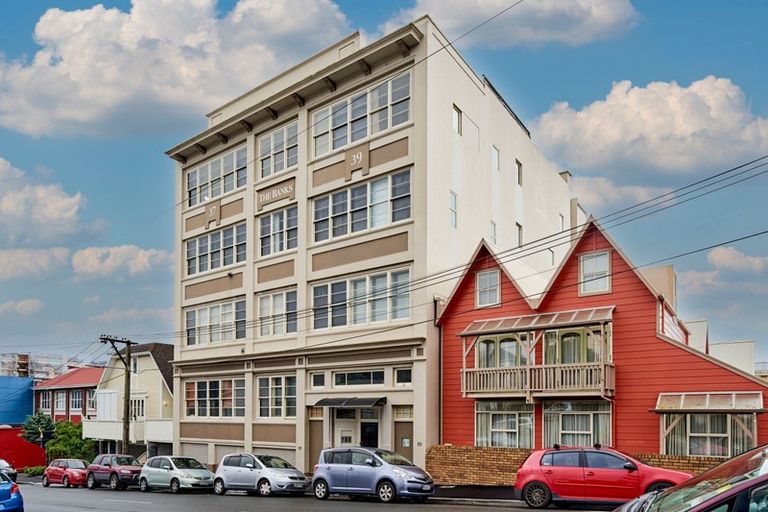 Photo of property in 10/37 Majoribanks Street, Mount Victoria, Wellington, 6011