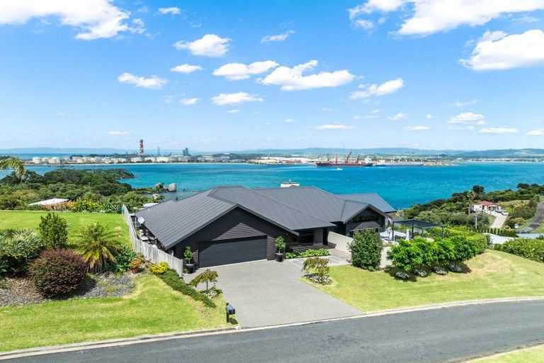 Photo of property in 6 The Heights, Whangarei Heads, Whangarei, 0174