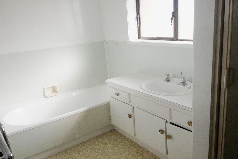 Photo of property in 1/39 Landscape Road, Papatoetoe, Auckland, 2025