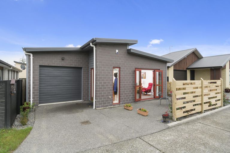 Photo of property in 5 Capstan Close, Pyes Pa, Tauranga, 3112