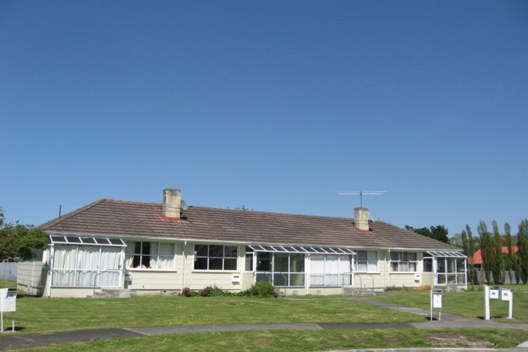 Photo of property in 2/2a Karamu Street, Elgin, Gisborne, 4010