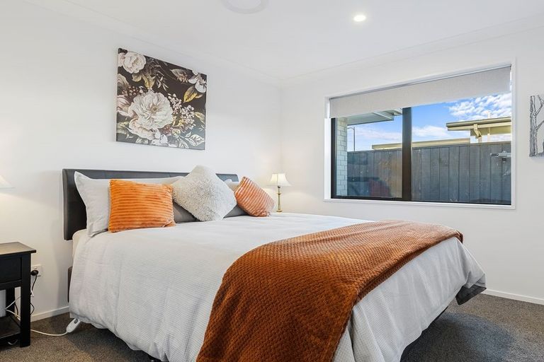 Photo of property in 13 Westpark Boulevard, Rangiora, 7400