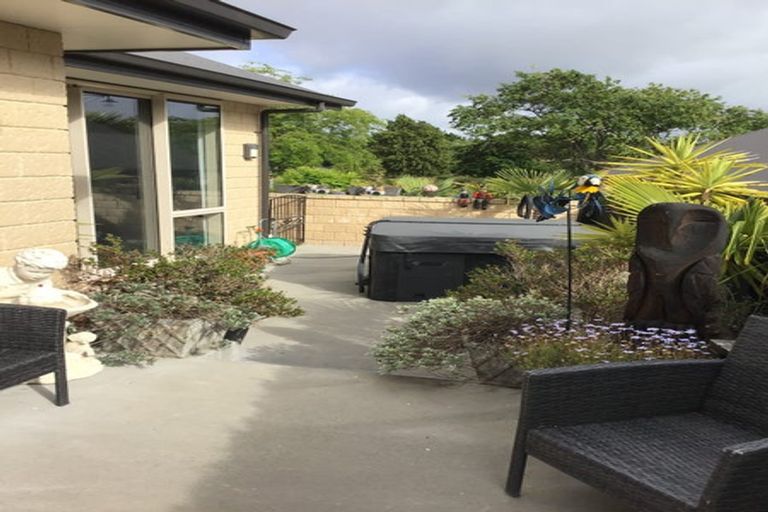 Photo of property in 20 Titirangi Crescent, Parklands, Christchurch, 8083