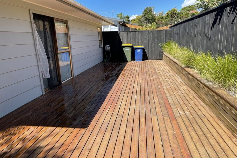 Photo of property in 44 Tamahere Drive, Glenfield, Auckland, 0629