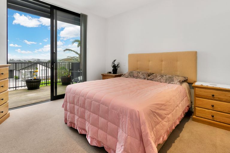 Photo of property in 105 Buckley Avenue, Hobsonville, Auckland, 0616