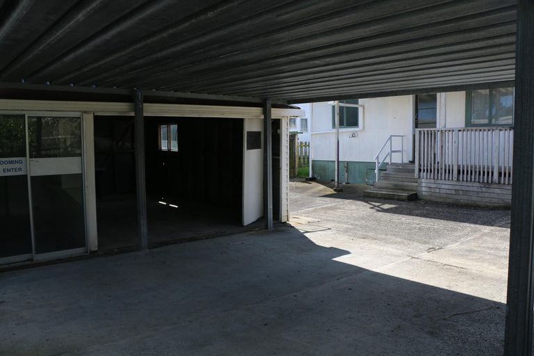 Photo of property in 9 Greers Road, Weymouth, Auckland, 2103