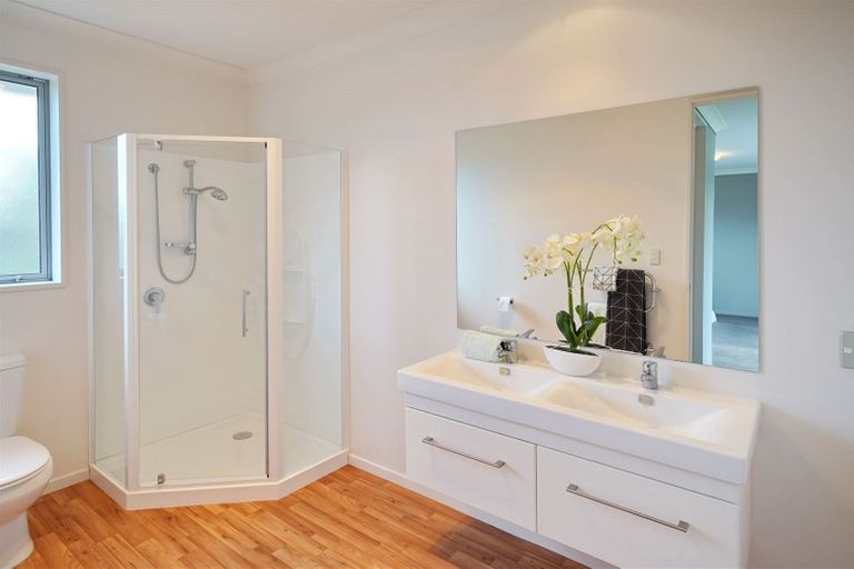 Photo of property in 16 Tommy Street, Pegasus, 7612