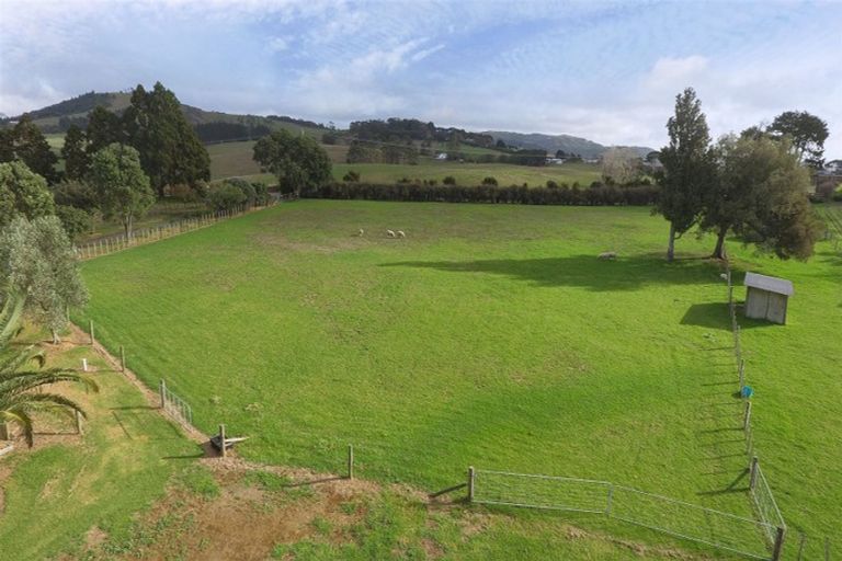 Photo of property in 183 Kohanga Road, Te Kohanga, Tuakau, 2693