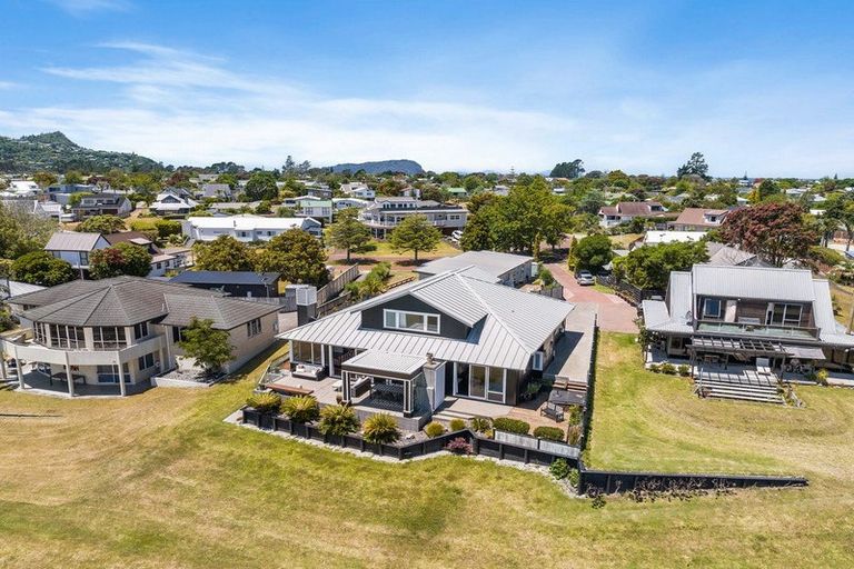 Photo of property in 17 Golden Hills Drive, Pauanui, Hikuai, 3579