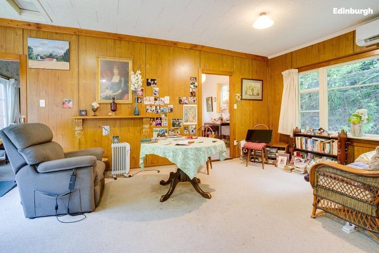 Photo of property in 20 Cosy Dell Road, North Dunedin, Dunedin, 9016