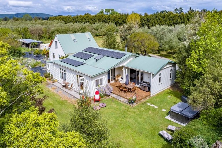 Photo of property in 179 Bidwills Cutting Road, Morison Bush, Greytown, 5794
