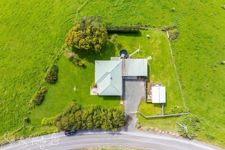 Photo of property in 69 Marohemo Road, Maungaturoto, 0583