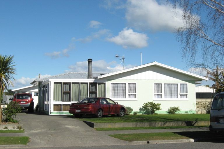 Photo of property in 41 Henley Crescent, Pirimai, Napier, 4112