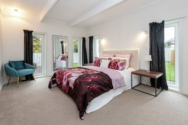 Photo of property in 2/19 Haseler Crescent, Howick, Auckland, 2014