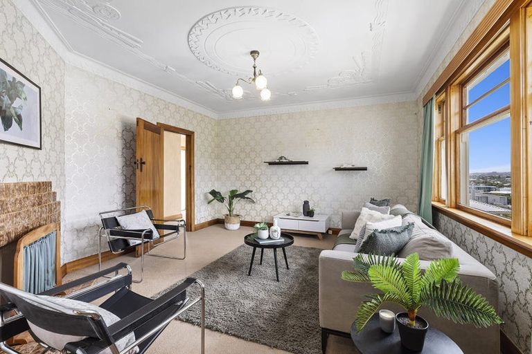 Photo of property in 4 Te Reinga View, Tawa, Wellington, 5028