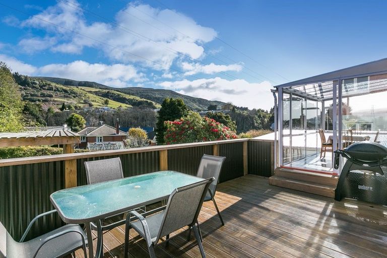 Photo of property in 10 Derwent Street, Helensburgh, Dunedin, 9010