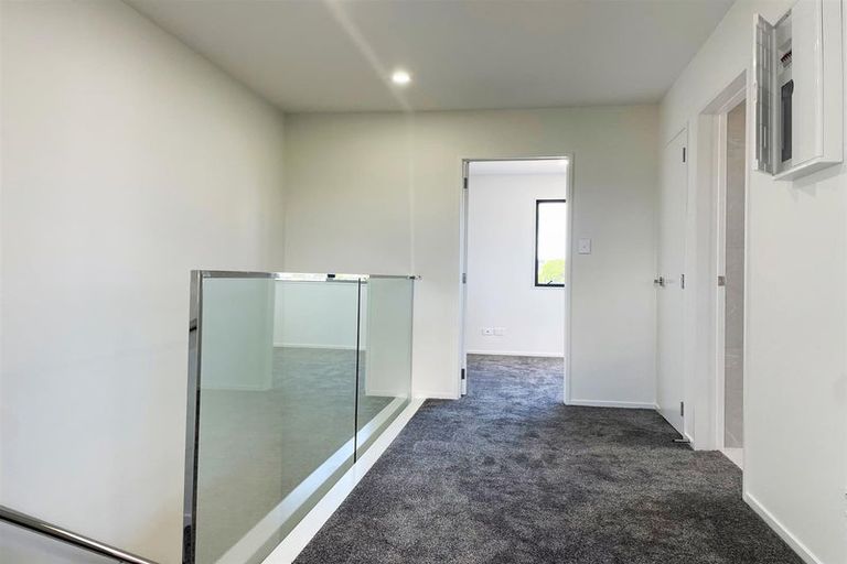 Photo of property in 4 Harikoa Way, Karaka, 2113