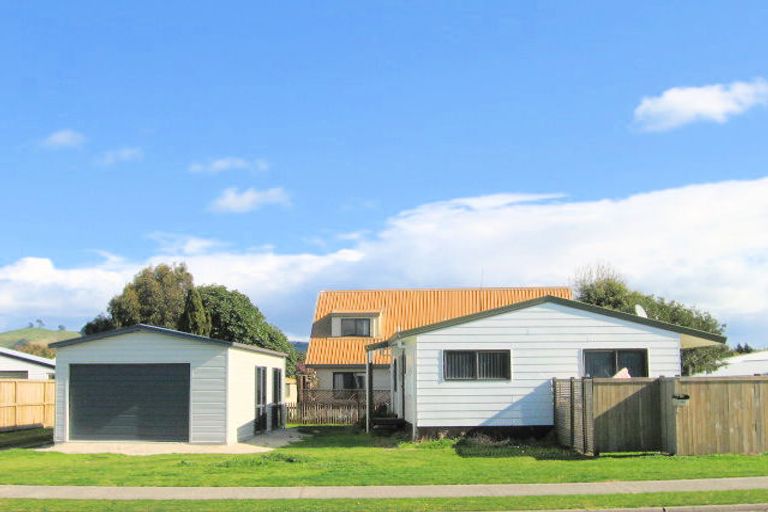 Photo of property in 60 Topaz Drive, Papamoa Beach, Papamoa, 3118
