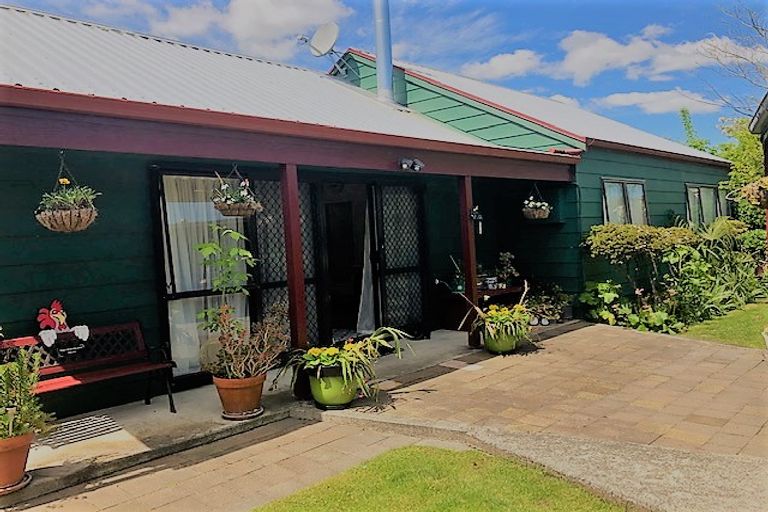 Photo of property in 10 Martin Dale, Raureka, Hastings, 4120