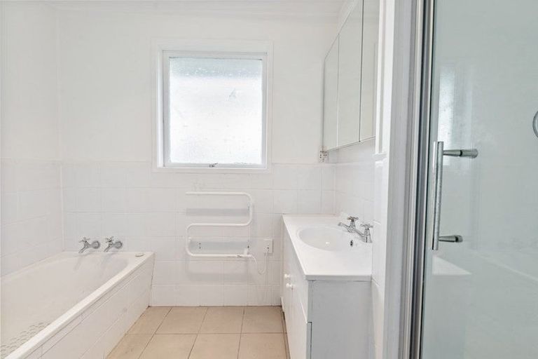 Photo of property in 25 Pah Road, Papatoetoe, Auckland, 2025