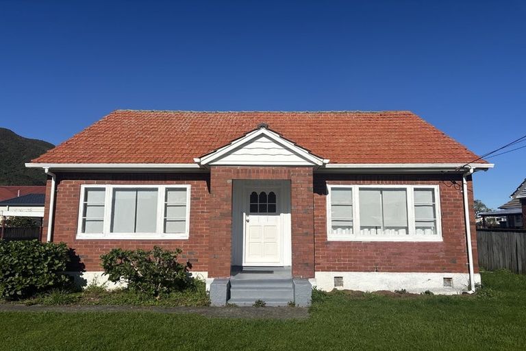 Photo of property in 26 Douglas Street, Waiwhetu, Lower Hutt, 5010