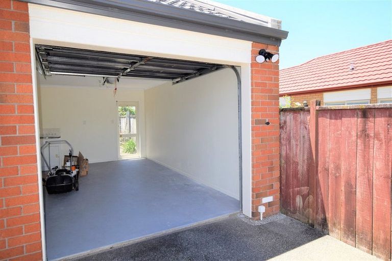 Photo of property in 3 Hibernian Drive, Ranui, Auckland, 0612