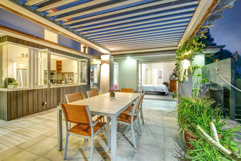 Photo of property in 12 Ardlui Avenue, Manly, Whangaparaoa, 0930