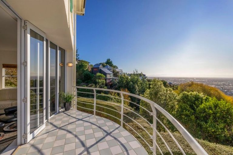 Photo of property in 53 Longhurst Terrace, Cashmere, Christchurch, 8022