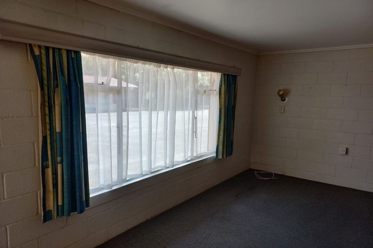Photo of property in 11 Cross Street, Regent, Whangarei, 0112