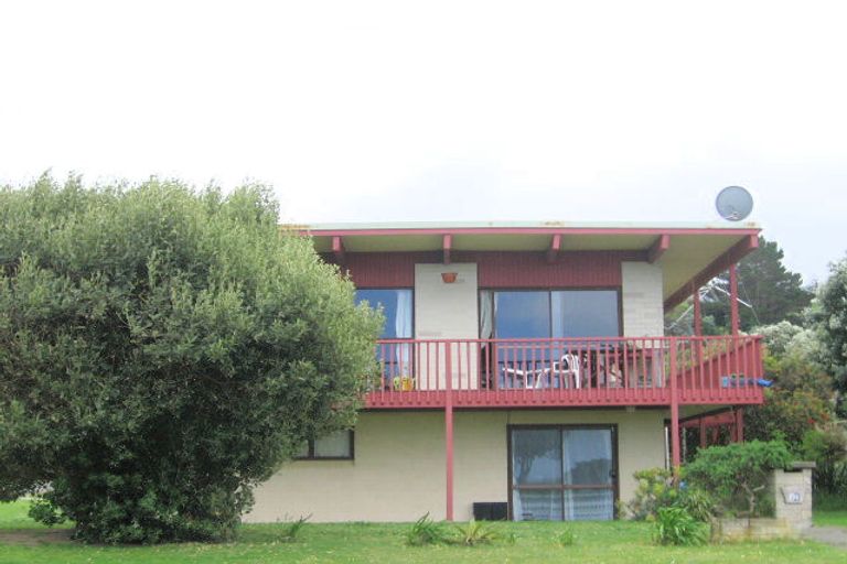 Photo of property in 26 Moana Road, Okitu, Gisborne, 4010