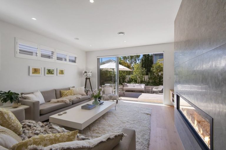 Photo of property in 49b Mcdougall Avenue, St Albans, Christchurch, 8014