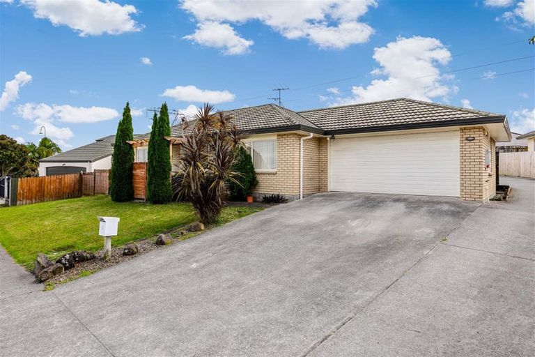 Photo of property in 4 Ksenia Drive, Flat Bush, Auckland, 2019