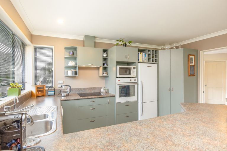 Photo of property in 31 Piako Drive, Darfield, 7571