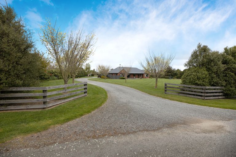 Photo of property in 31 Piako Drive, Darfield, 7571