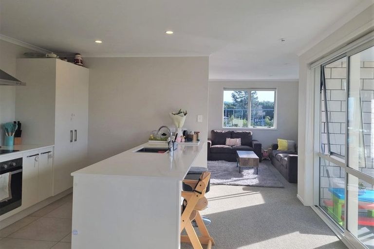 Photo of property in 1 Traverse Lane, Omokoroa, 3114