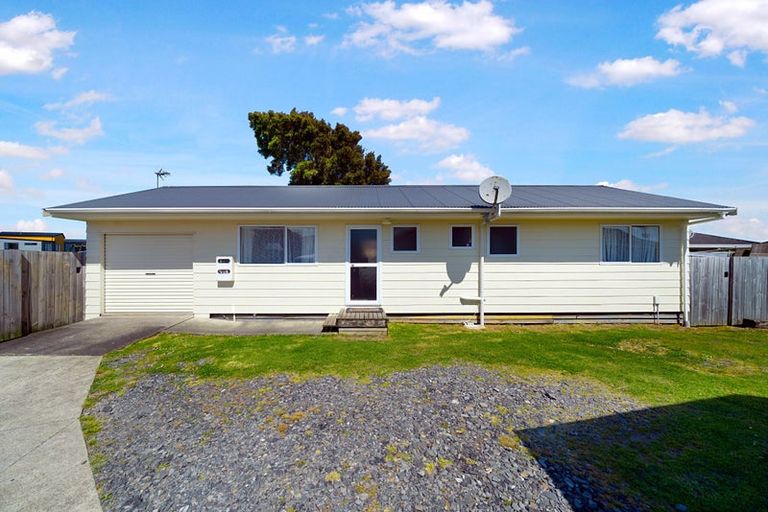Photo of property in 12b Sturges Road, Henderson, Auckland, 0612