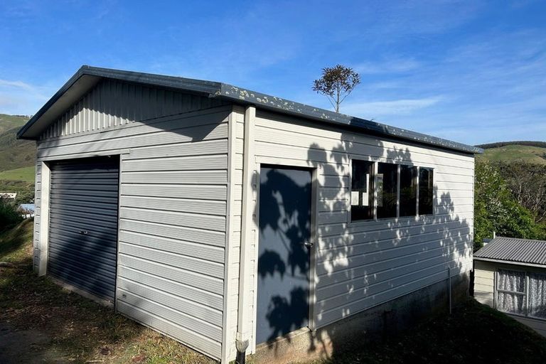 Photo of property in 16 Haunui Road, Pukerua Bay, 5026