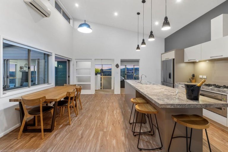 Photo of property in 14 Renner Place, Pyes Pa, Tauranga, 3112