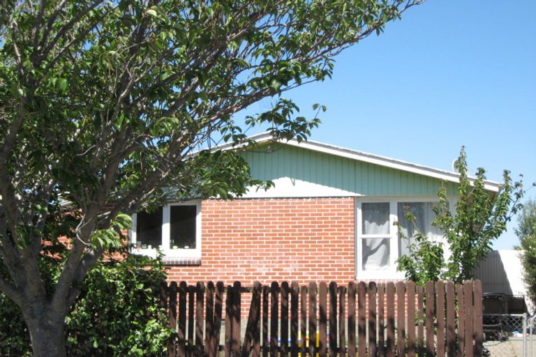 Photo of property in 34 Bickerton Street, Wainoni, Christchurch, 8061