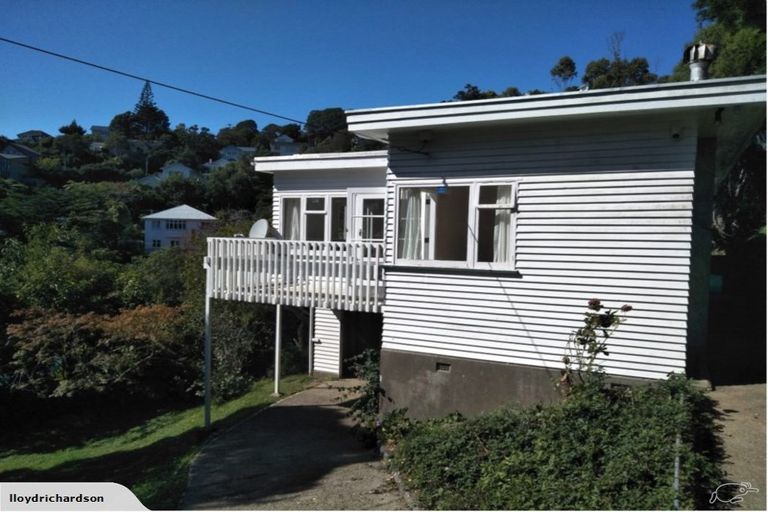 Photo of property in 12 Lytton Street, Wadestown, Wellington, 6012