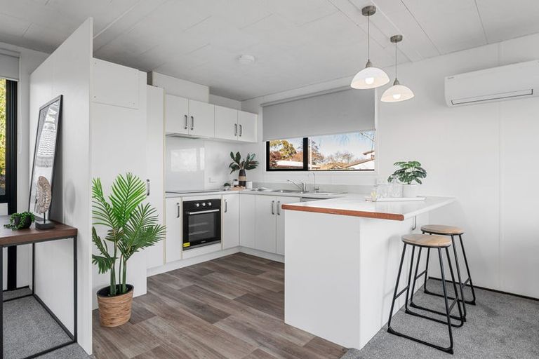 Photo of property in 18 Garland Drive, St Andrews, Hamilton, 3200