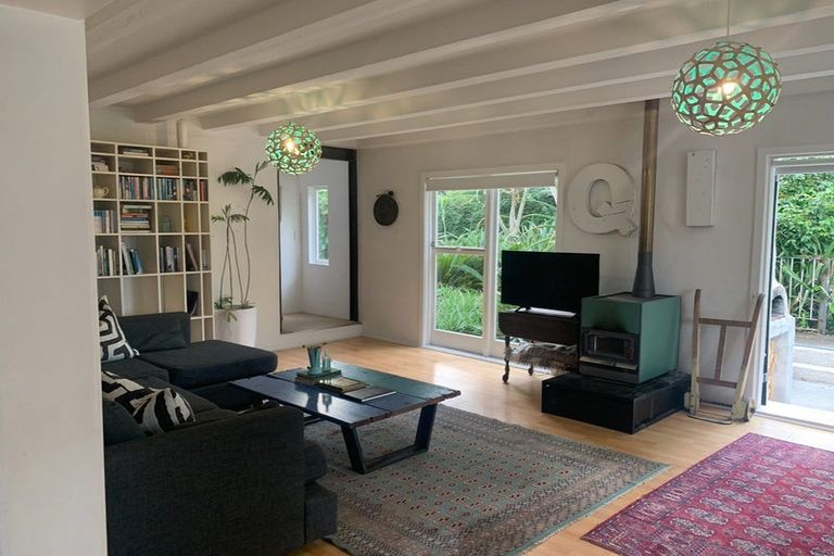 Photo of property in 327 Clifton Road, Te Awanga, 4102