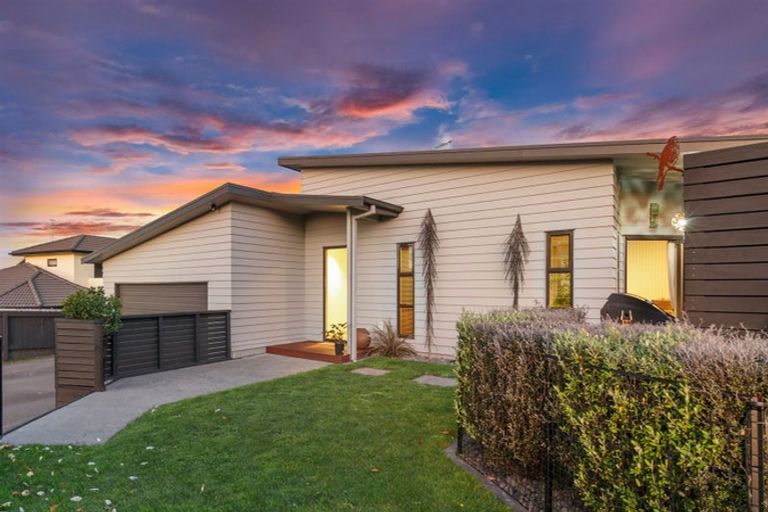 Photo of property in 16 Formosa Place, Pyes Pa, Tauranga, 3112