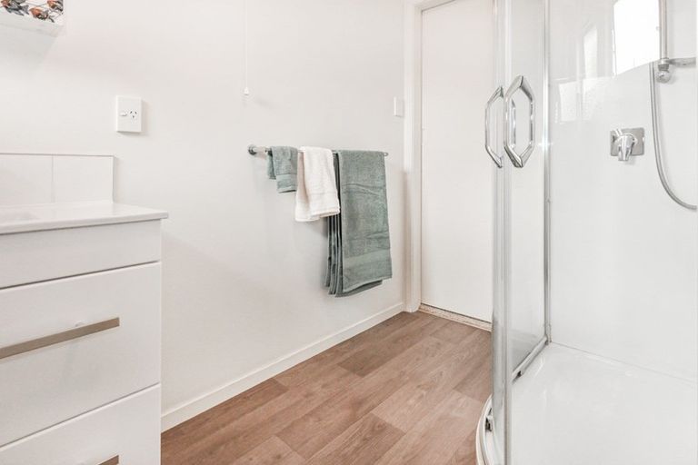Photo of property in 1/90 Napier Road, Havelock North, 4130