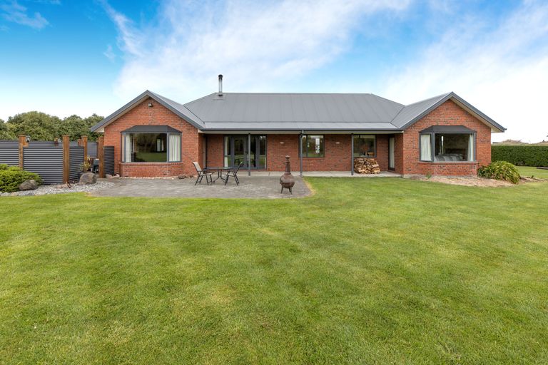 Photo of property in 31 Piako Drive, Darfield, 7571